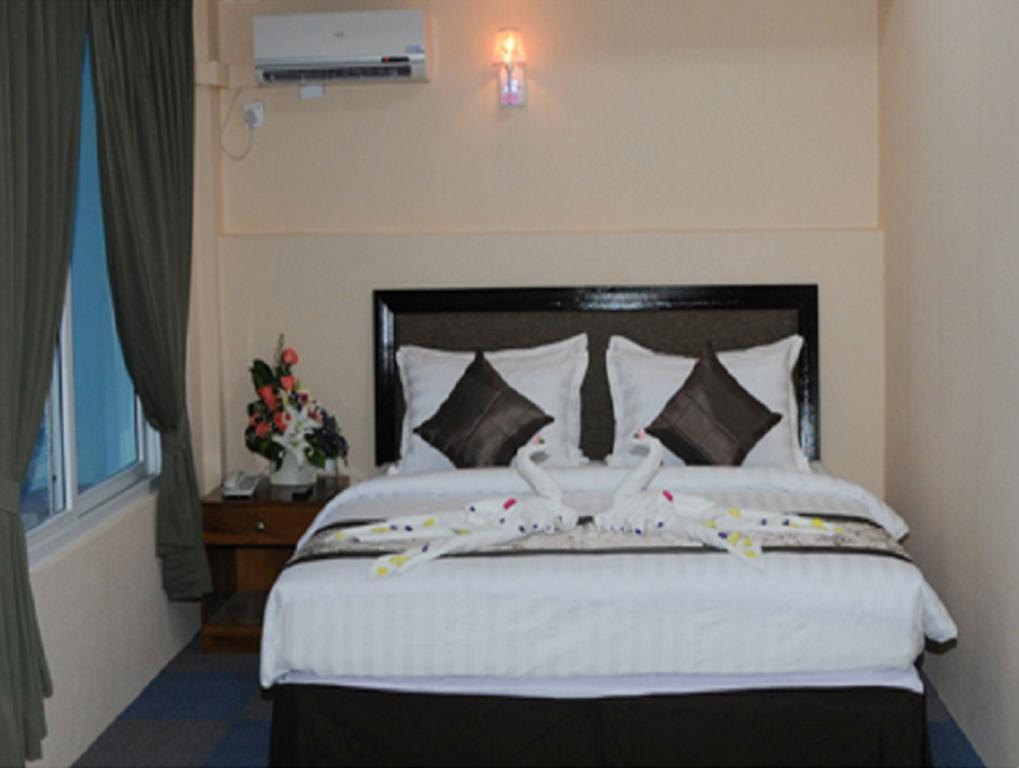 Hotel Bo Bo Min Rangoon Buitenkant foto