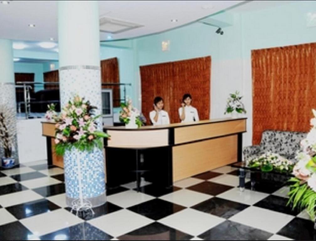 Hotel Bo Bo Min Rangoon Buitenkant foto