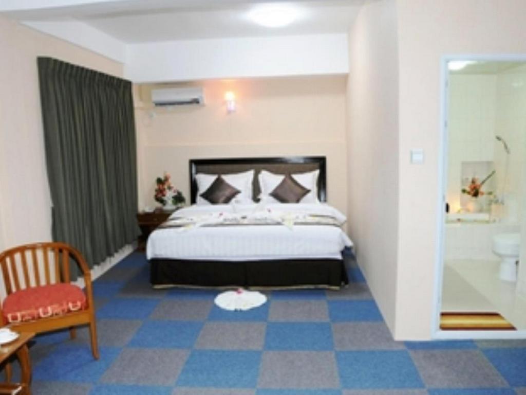 Hotel Bo Bo Min Rangoon Buitenkant foto