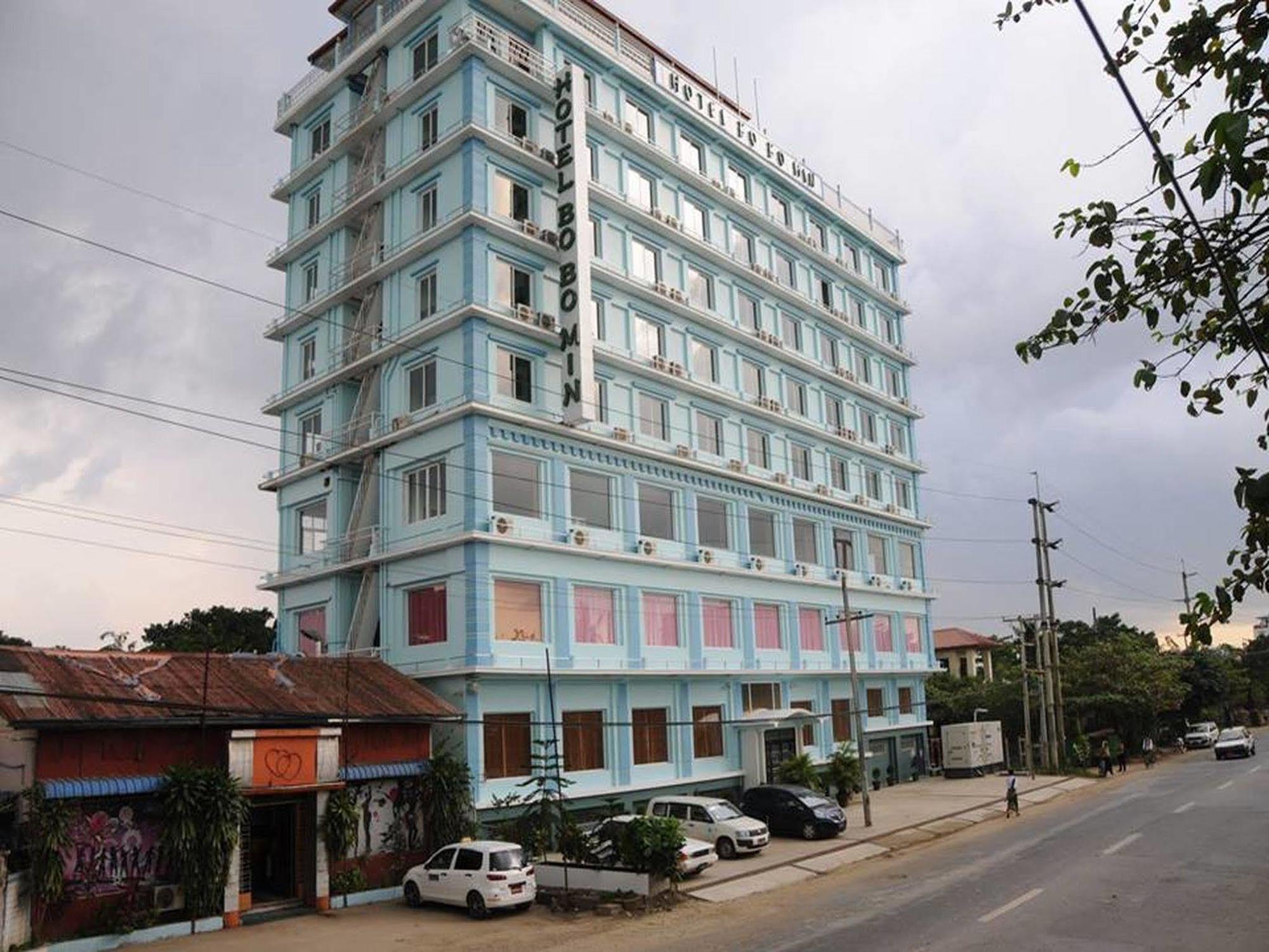 Hotel Bo Bo Min Rangoon Buitenkant foto